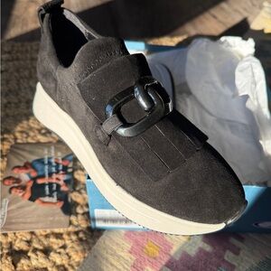 Elegant Black Suede Women's Wedges